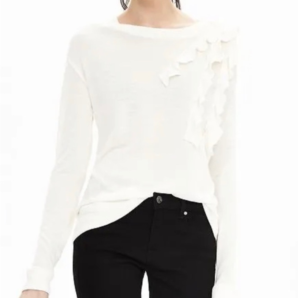 Banana Republic off white top w/ ruffles